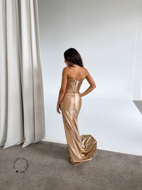 Albina Dyla royal gown gold